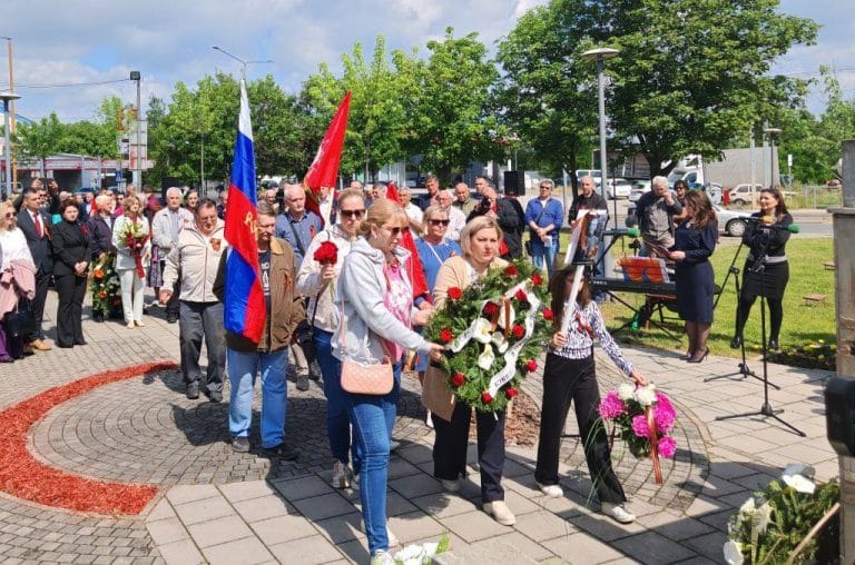 OBELEŽEN DAN POBEDE NAD NACIZMOM I FAŠIZMOM: U Kruševcu održana svečanost povodom 80 godina pobede u Drugom svetskom ratu (FOTO)