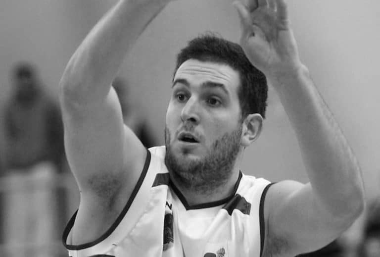 “NASMEJAN I ZABAVAN LIK, NIKAD NE BIH POMISLIO…” Saša Obradović se potresnom porukom oprostio od Dragana Labovića: Ljudi jednostavno ne shvataju…