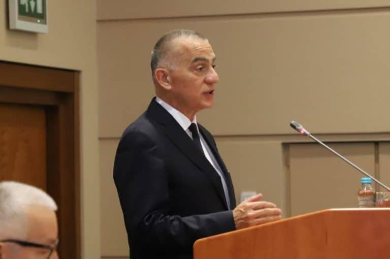 PRESUDE SE NE DONOSE POD PRITISKOM ULICE, NITI SE PRAVDA DELI NA ULICI: Ministar pravde oštro osudio blokade sudova i pozvao na procesuiranje odgovornih