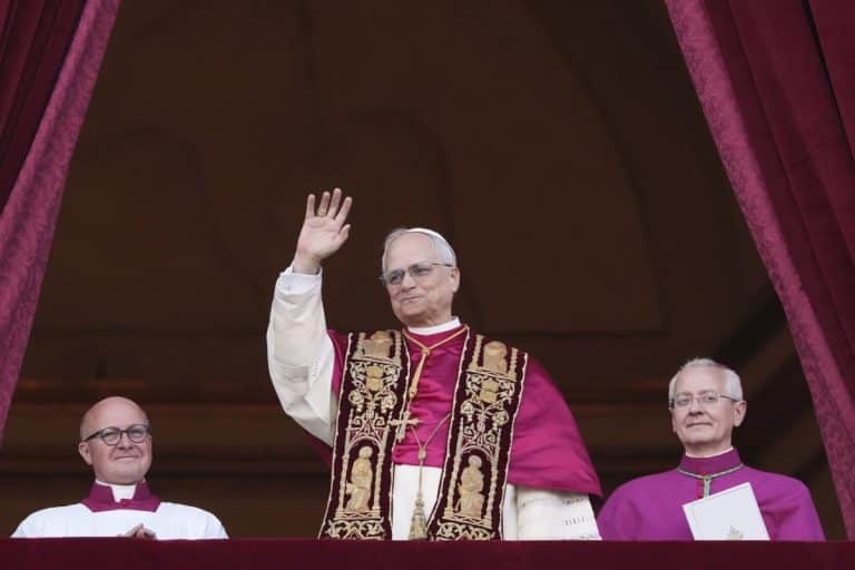 NOVI PAPA VOLI TENIS, ALI MU ĐOKOVIĆ NIJE OMILJENI IGRAČ: Lav XIV ima svog favorita