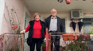 SONJA IMA 57, NJEN MARKO 69 I PRE MESEC DANA DOBILI SU PRVO DETE Priča koja je obišla region i pokazala da ljubav i vera čine čuda: Ponosna mama otkrila detalje