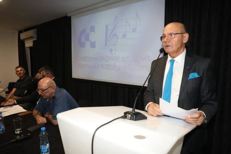 ESTRADNI UMETNICI I IZVOĐAČI JEDNOGLASNO ODLUČILI: Dragiša Golubović je ponovo izabran za predsednika Sindikata