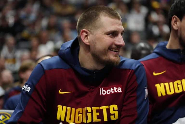 KONAČNO! JOKIĆ DOBIJA ELITNOG SAIGRAČA?! Jednog od najboljih košarkaša na svetu ozbiljno povezuju sa prelaskom u Denver!