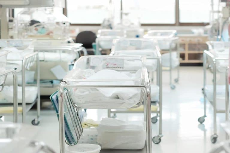 MANJE BEBA I U APRILU: U porodilištu Zdravstvenog centra Loznica