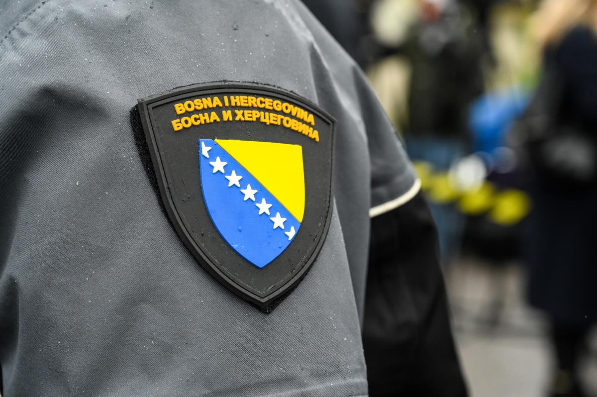 PANIKA U SARAJEVU! Stigla dojava o bombi, policija hitno izašla na teren